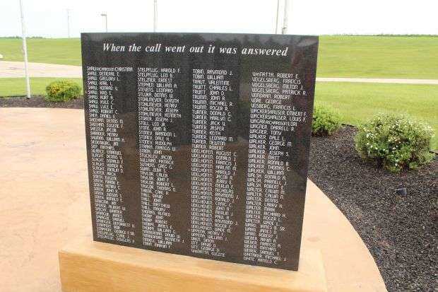 POTOSI-TENNYSON VETERANS MEMORIAL HONOR ROLL STONE G