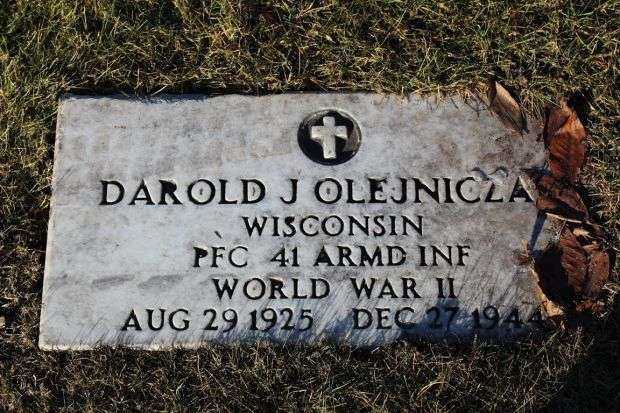 DAROLD J OLEJNICZA MEMORIAL CEMETERY STONE