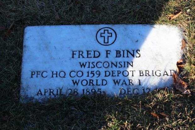 FRED F BINS MEMORIAL CEMETERY STONE