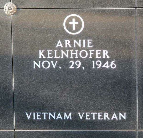ARNIE KELNHOFER WAR MEMORIAL PLAQUE