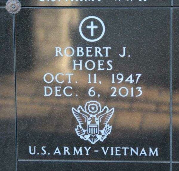 ROBERT J. HOES WAR MEMORIAL PLAQUE