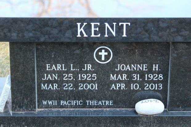 EARL L. KENT JR. WAR MEMORIAL BENCH