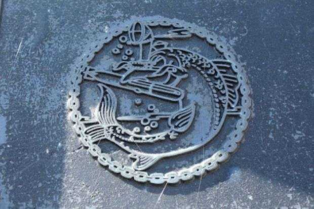 U.S.S. MACABI (SS375) UNIT INSIGNIA MEMORIAL MEDALLION