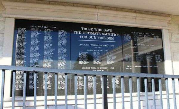 BURLINGTON WAR VETERANS HONOR ROLL MEMORIAL