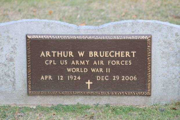 ARTHUR W BRUECHERT MEMORIAL CEMETERY STONE