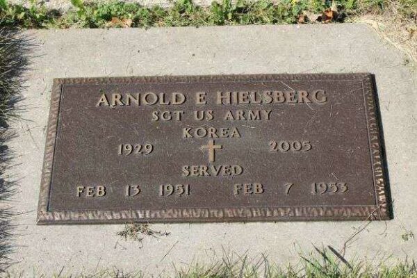 ARNOLD E HIELSBERG MEMORIAL CEMETERY STONE