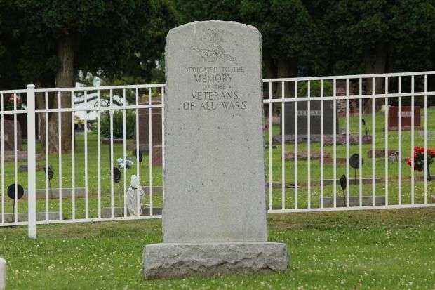 OAK HILL CEMETERY WAR VETERANS MEMORIAL