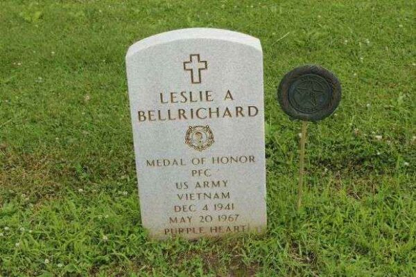 LESLIE A BELLRICHARD MEDAL OF HONOR GRAVESTONE