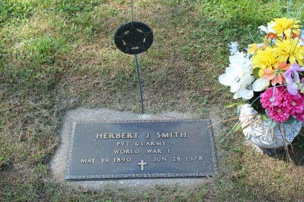 HERBERT J SMITH MEMORIAL CEMETERY STONE