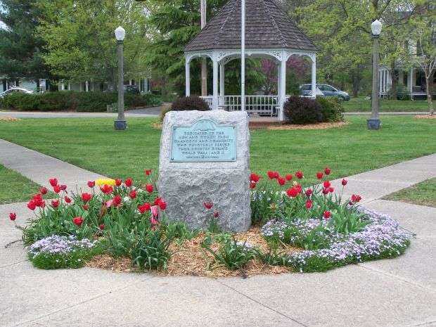 ONANCOCK WORLD WARS I AND II MEMORIAL