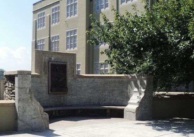 GENERAL LEMUEL C. SHEPHERD JR. MEMORIAL BENCH