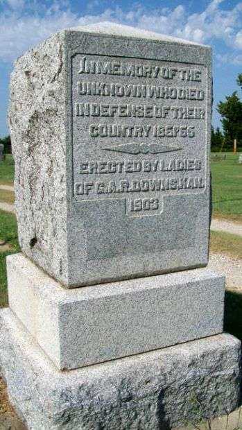 LADIES OF G.A.R. CIVIL WAR UNKNOWN DEAD MEMORIAL