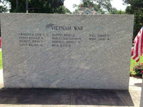 WALLS OF WAR DREW COUNTY VETERANS MEMORIAL WALL D