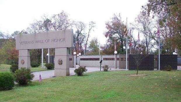 VETERANS WALL OF HONOR MEMORIAL
