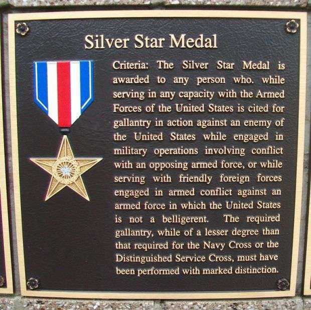 SILVER STAR MEDAL MEMORIAL PLAQUE