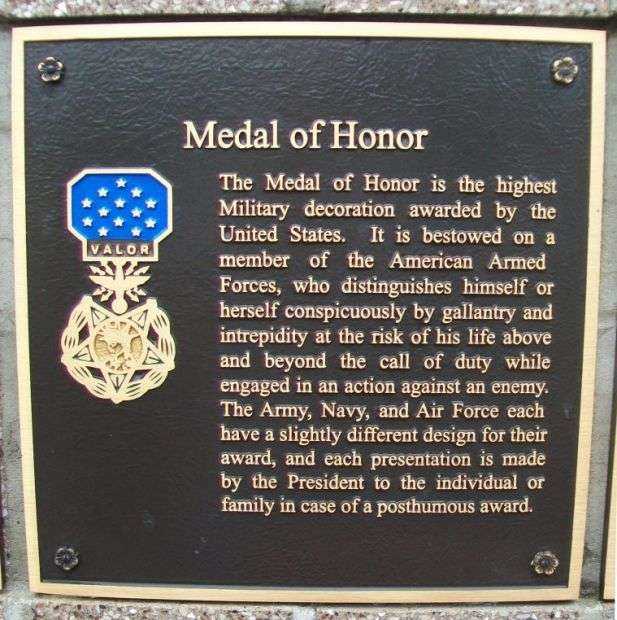 MEDAL OF HONOR MEMORIAL PLAQUE