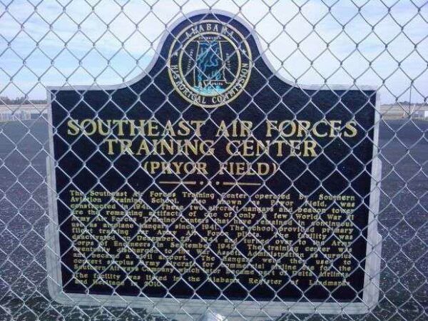 SOUTHEAST AIR FORCES TRAINING CENTER MEMORIAL MARKER