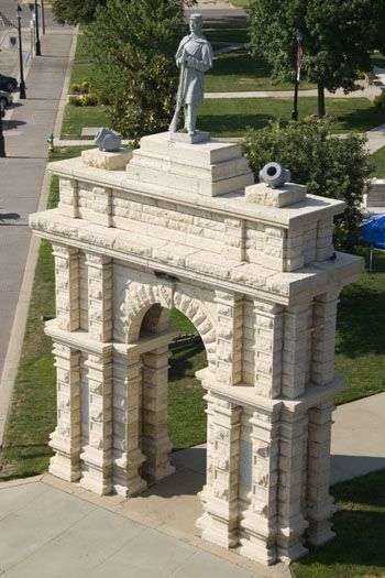 KANSAS CIVIL WAR MEMORIAL ARCH