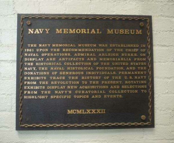 NAVY MEMORIAL MUSEUM PLAQUE