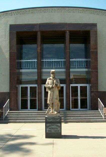 ELLSWORTH COUNTY CIVIL WAR MEMORIAL