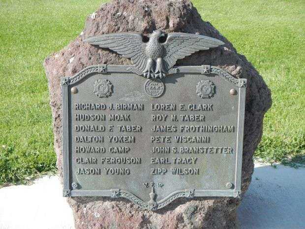 DORRIS V.F.W. POST 5944 WAR MEMORIAL