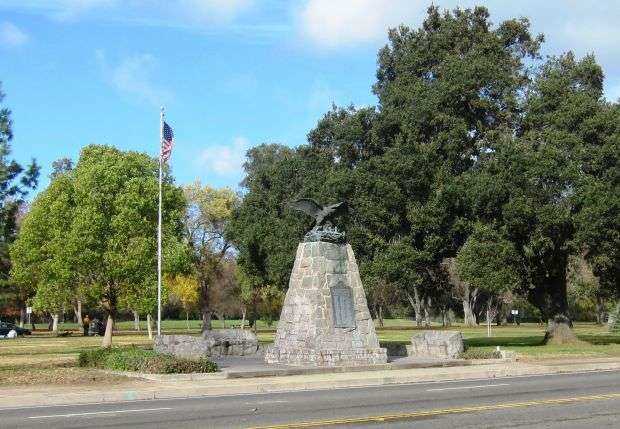 SACRAMENTO COUNTY WORLD WAR MEMORIAL