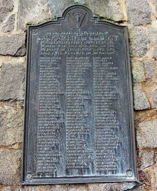 SACRAMENTO COUNTY WORLD WAR MEMORIAL PLAQUE