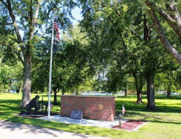 NEKOOSA VETERANS OF FOREIGN WARS MEMORIAL