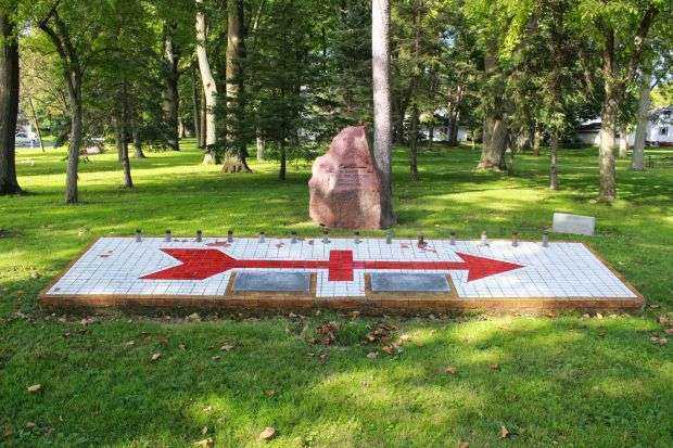 MARSHFIELD VETERANS MEMORIAL