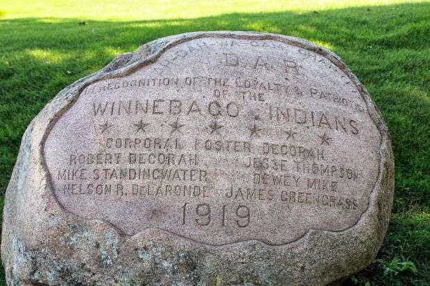 WINNEBAGO INDIANS WORLD WAR I MEMORIAL STONE