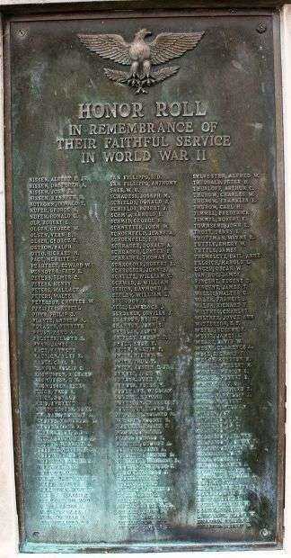 OCONOMOWOC WORLD WAR II HONOR ROLL MEMORIAL PLAQUE C