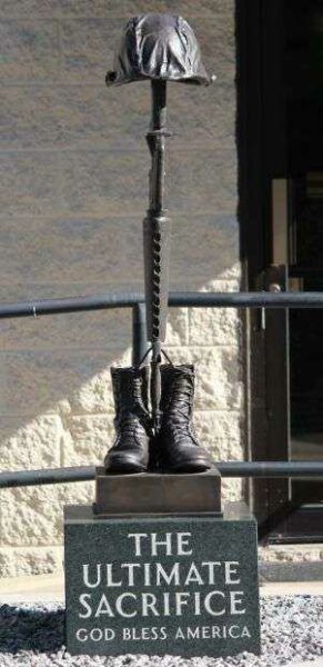 OCONOMOWOC AMERICAN LEGION POST THE ULTIMATE SACRIFICE MEMORIAL