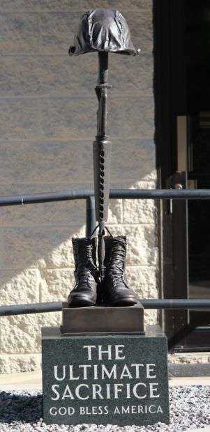 OCONOMOWOC AMERICAN LEGION POST THE ULTIMATE SACRIFICE MEMORIAL