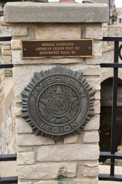 AMERICAN LEGION POST 382 MEMORIAL MEDALLION
