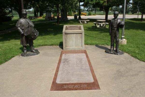 CIVIL WAR HONOR ROLL MEMORIAL