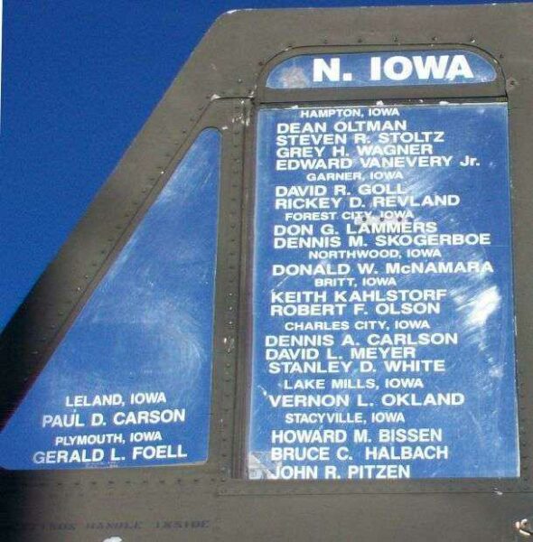 MASON CITY VIETNAM  WAR MEMORIAL ROLL OF HONORED DEAD II