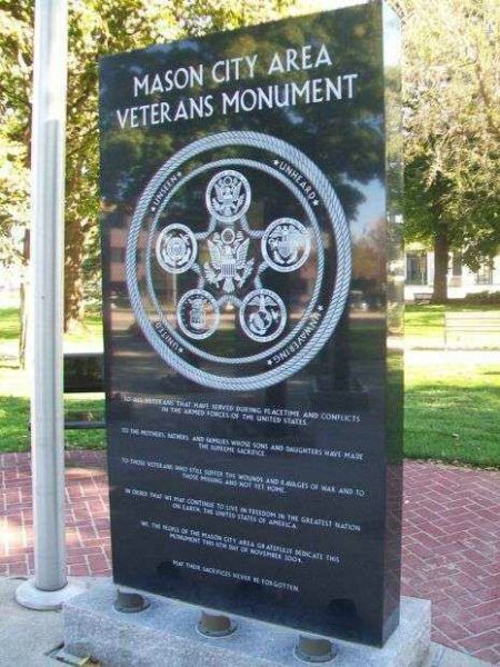 MASON CITY AREA VETERANS MONUMENT ENTRANCE STONE