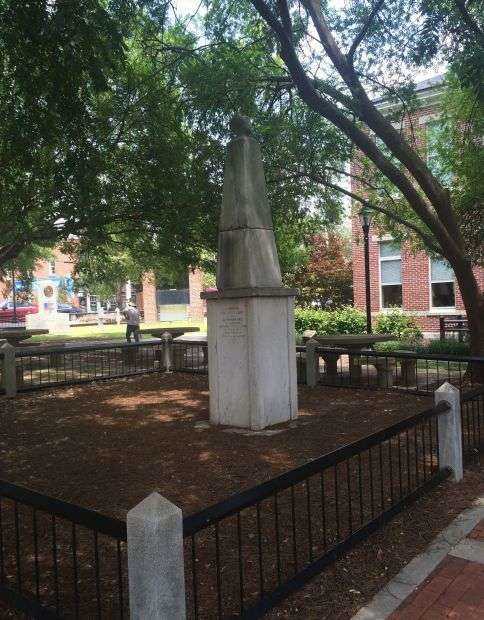 MEMORIAL TO THE FALLEN OF 1836
