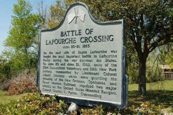 BATTLE OF LAFOURCHE CROSSING WAR MEMORIAL MARKER