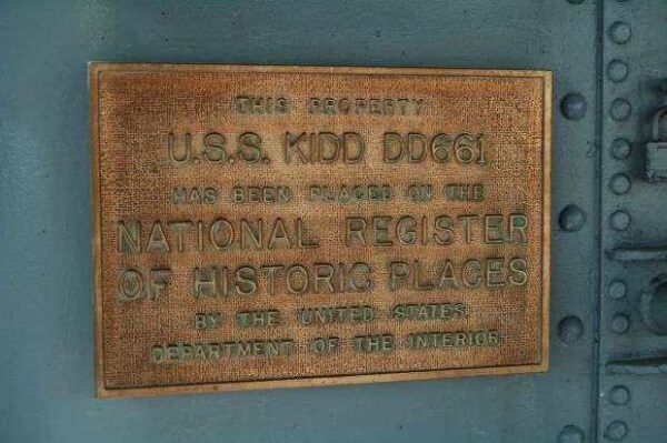 U.S.S. KIDD DD661 NAVAL SHIP WAR MEMORIAL PLAQUE A