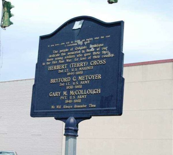 OAKDALE VIETNAM VETERANS WAR MEMORIAL MARKER