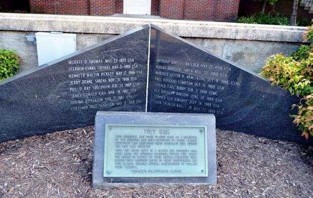 BARREN COUNTY VIET NAM VETERANS MEMORIAL