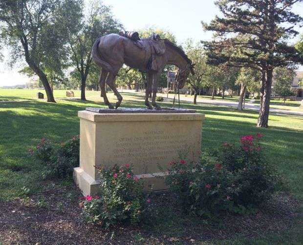 IN MEMORY OF CIVIL WAR HORSES AND MULES MEMORIAL