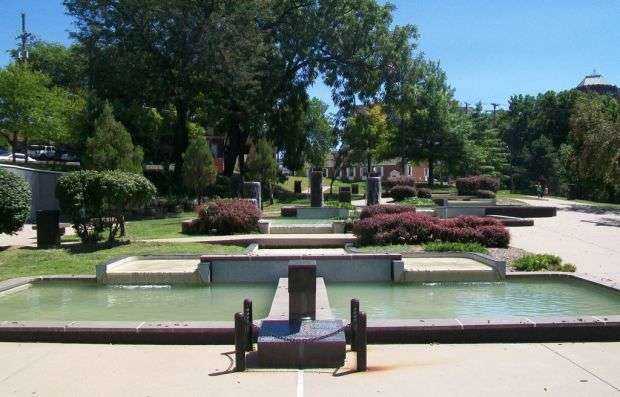KANSAS CITY VIETNAM VETERANS MEMORIAL FOUNTAIN