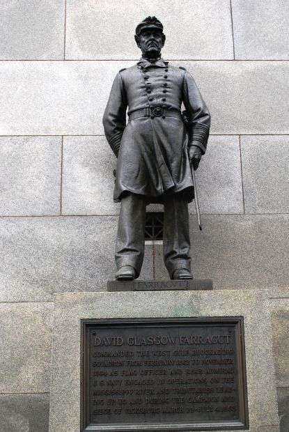 VICKSBURG NAVY MEMORIAL DAVID GLASGOW FARRAGUT STATUE