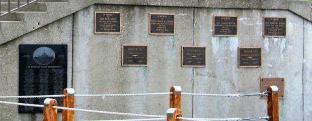 ESCANABA MEMORIAL PARK WALL