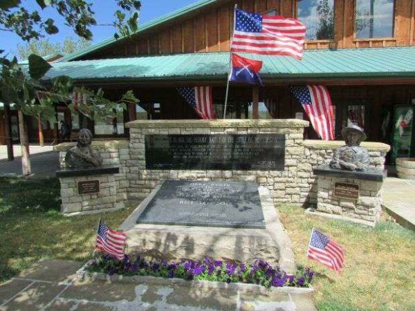 BATTLE OF THE LITTLE BIG HORN TOMB OF THE UNKNOWN SOLDIER