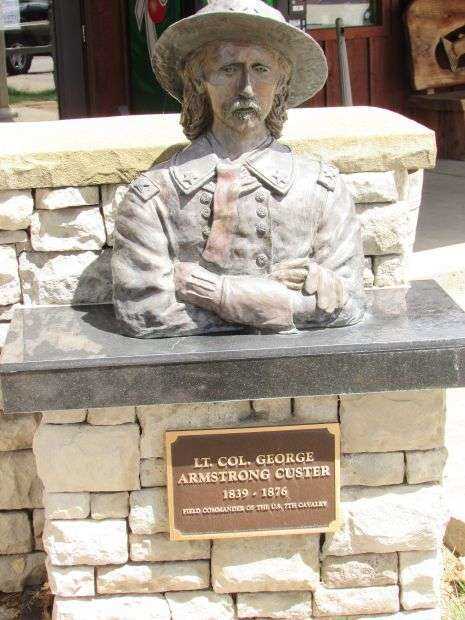 BATTLE OF THE LITTLE BIG HORN TOMB OF THE UNKNOWN BUST A