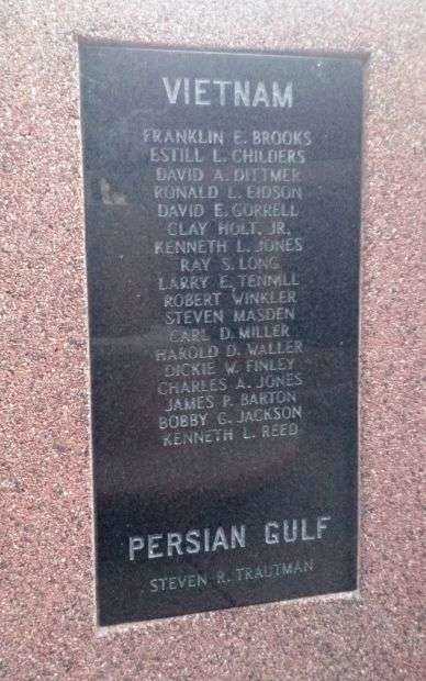 SALINE COUNTY VETERANS MEMORIAL HONOR ROLL STONE I