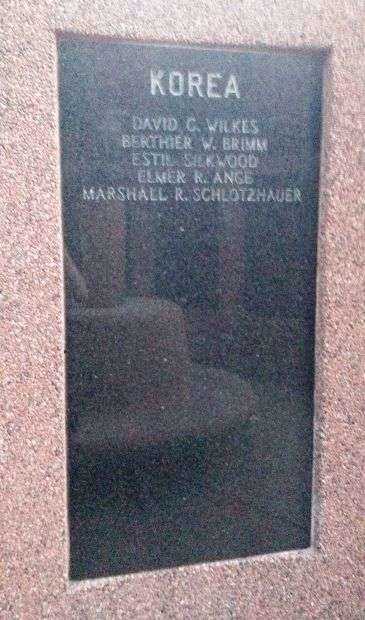 SALINE COUNTY VETERANS MEMORIAL HONOR ROLL STONE H